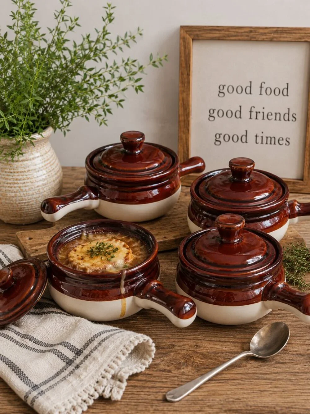 LIFVER French Onion Soup Bowls with Lids Handles 18 oz Ceramic Set of 4